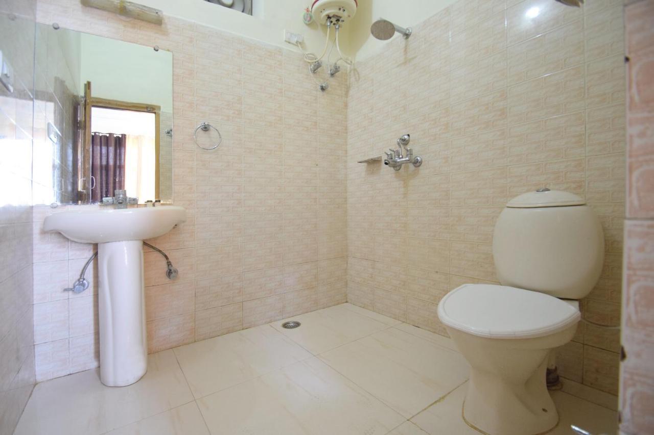 Oyo 6983 Sn Resort 다람샬라 외부 사진